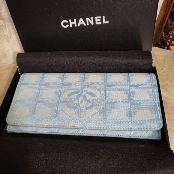CHANEL Handbags - Authentic Chanel traveline continental long wallet